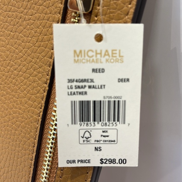 Michael Kors Reed Large Bifold Pebbled Leather Snap Wallet Card Case 
Deer
NWT - Picture 13 of 16